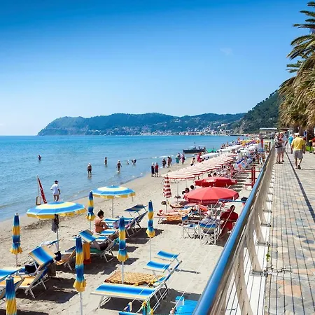 Casa Angerin 2 - 100m From Sea- Happy شقة *